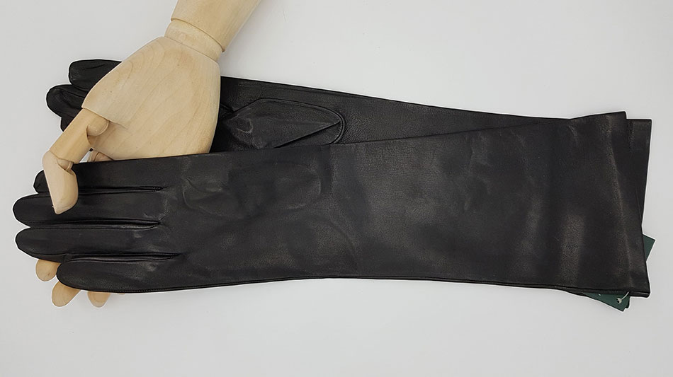 https://achitabla.com/wp-content/uploads/2018/09/guantes-largos-piel-negro.jpg
